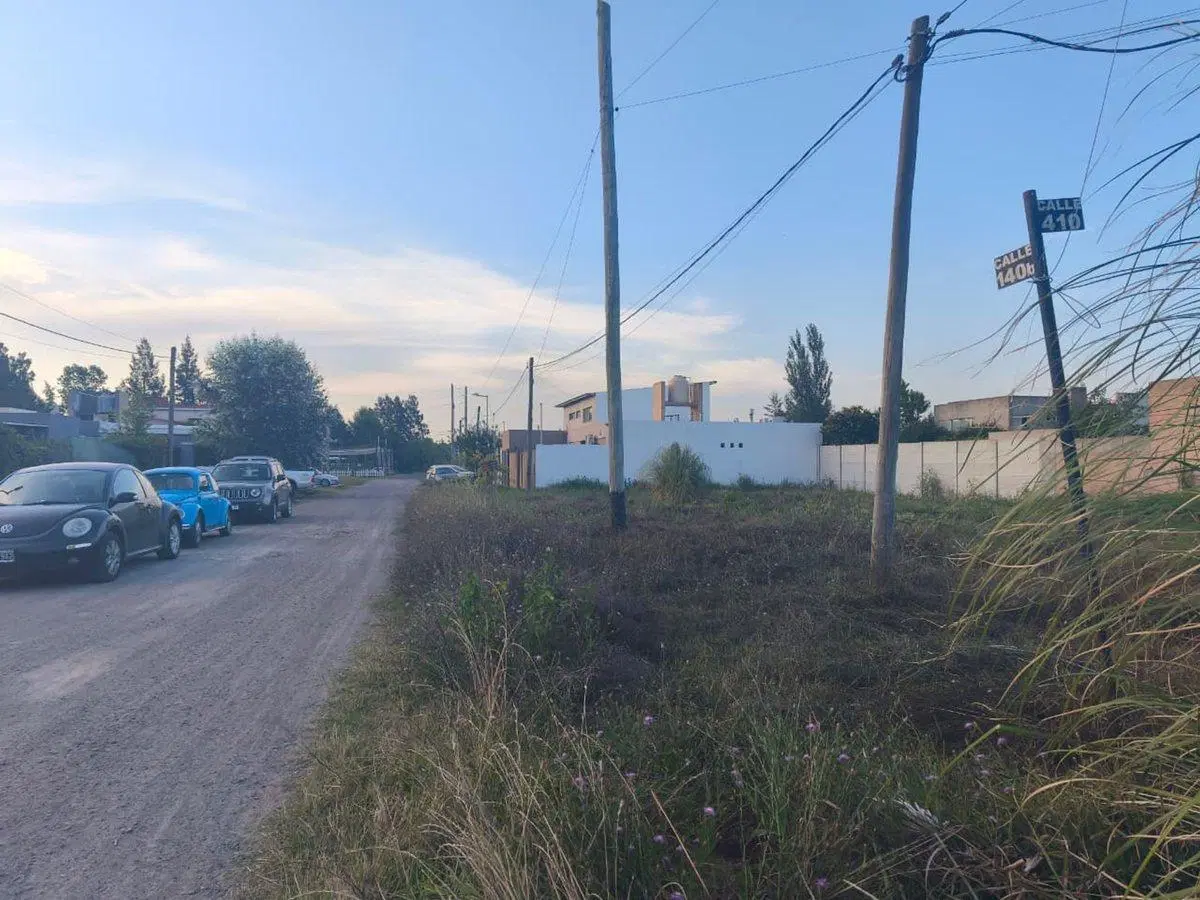 LOTE EN VENTA ARTURO SEGUI 5