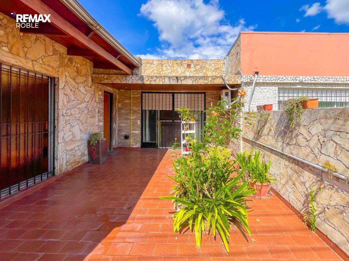 Foto de CASA EN VENTA VILLA ELISA 2 DORMITORIOS, imagen 2