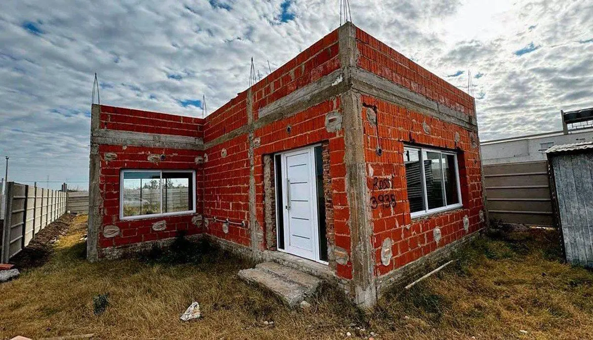 CASA EN VENTA EN CONSTRUCCIÓN SALADILLO LOTE 519M2 2