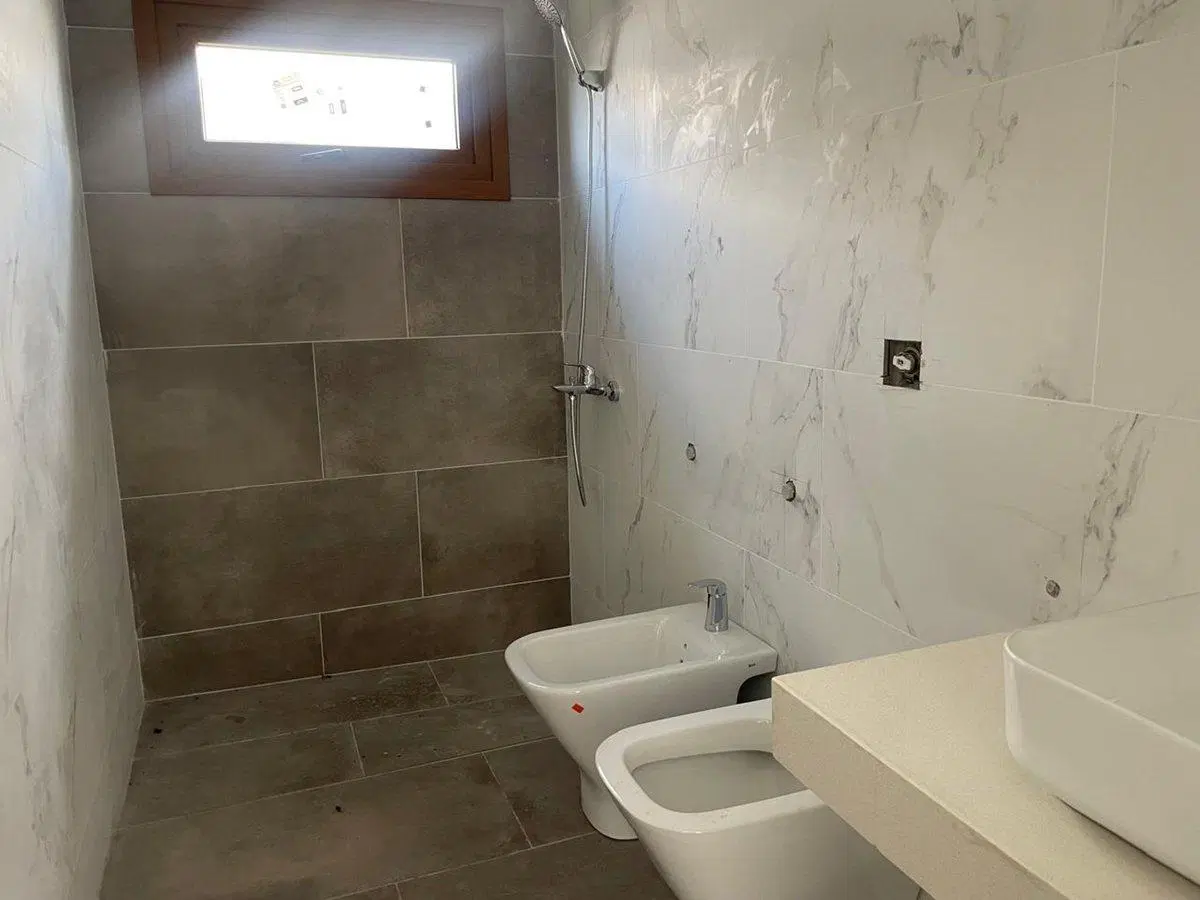 CASA EN VENTA CITY BELL 4 DORMITORIO PILETA 5