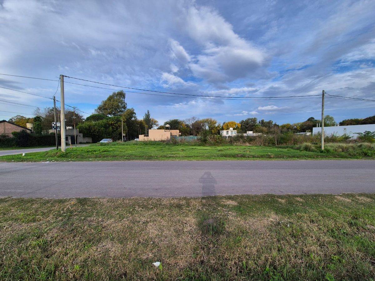 LOTE EN VENTA CITY BELL TACUARI