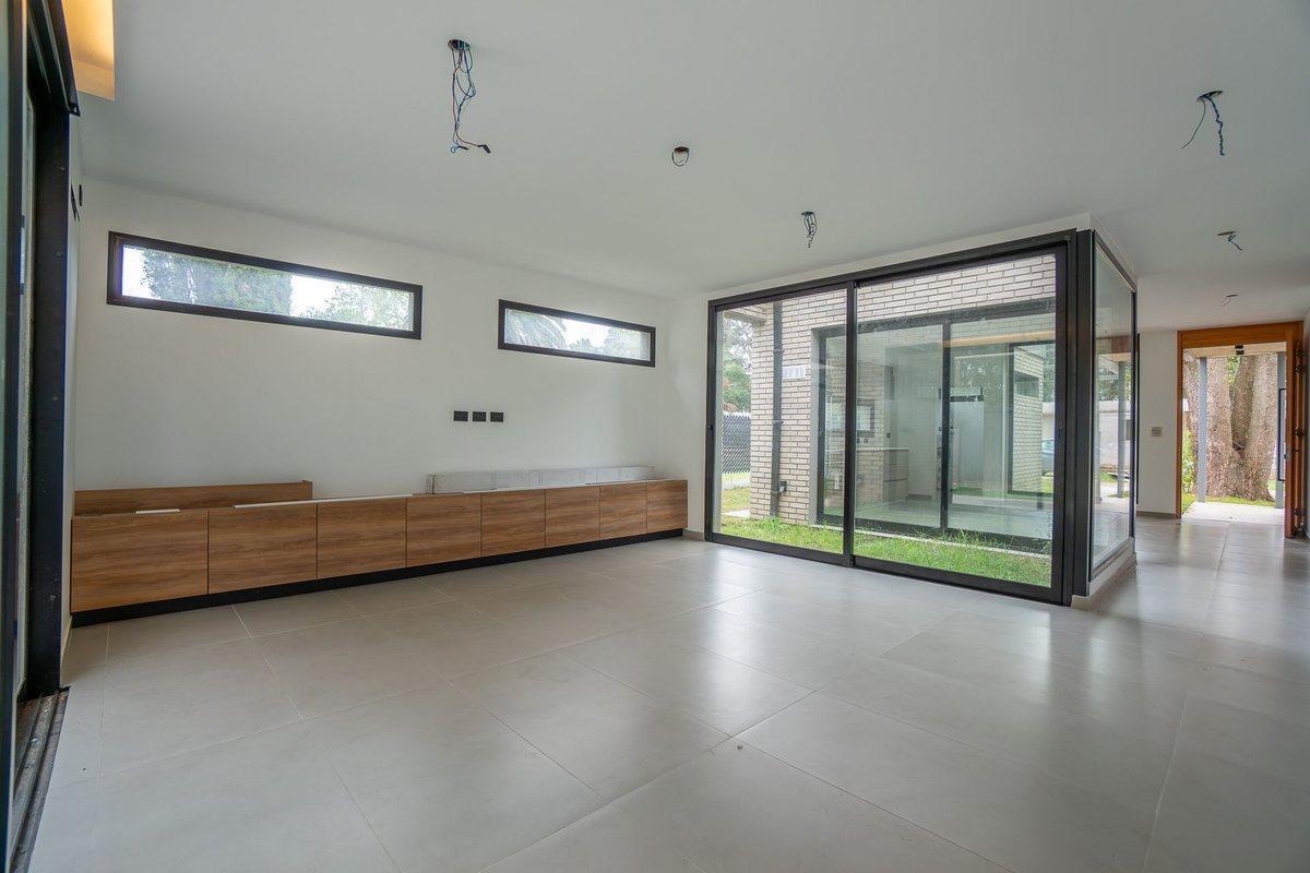 Foto de Casa en venta a estrenar 3 dormitorios. City Bell., imagen 2