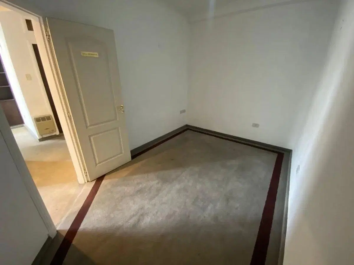 OFICINA EN VENTA LA PLATA CENTRO 5