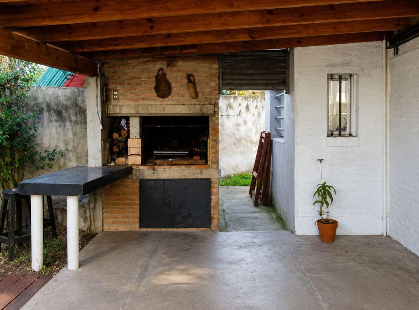 Foto de CASA EN VENTA LA PLATA 2 DORMITORIOS, imagen 4