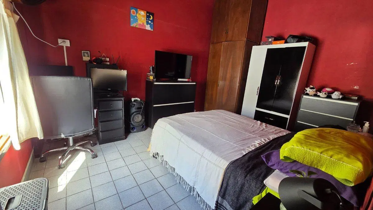 CASA EN VENTA EN BLOQUE LA PLATA 3