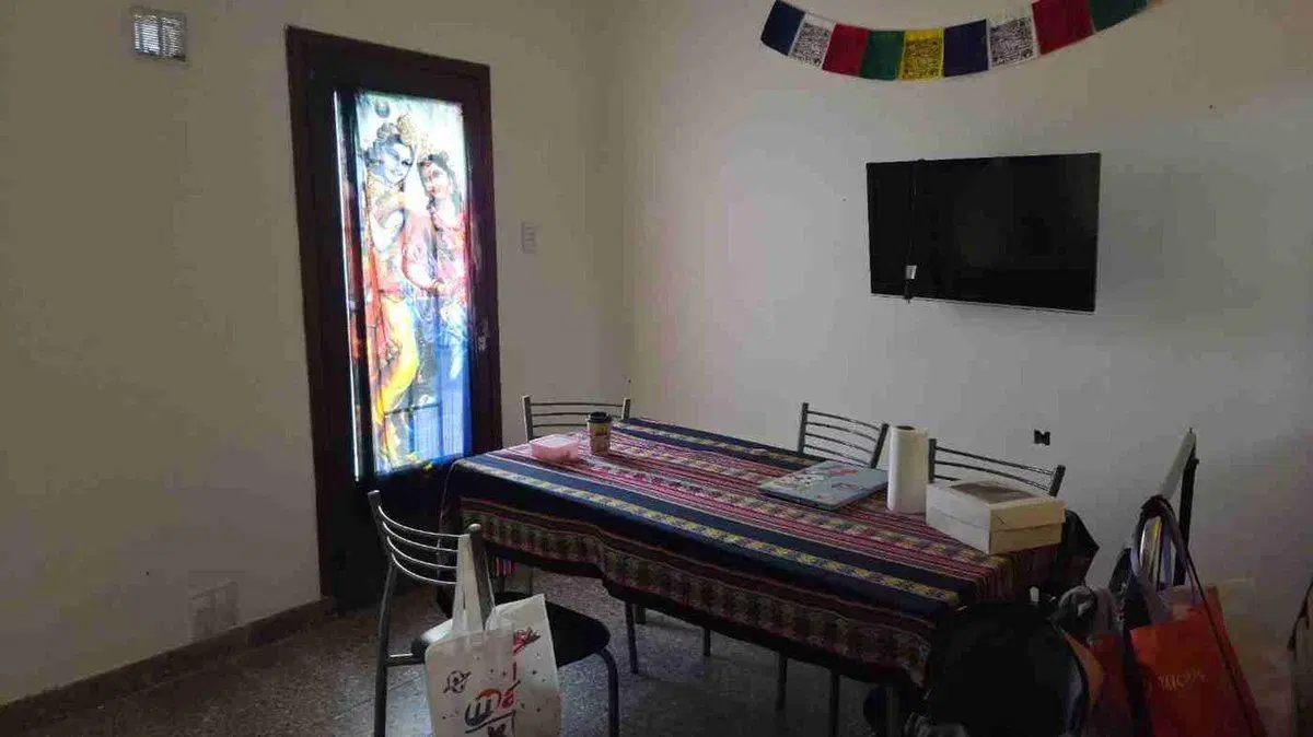 CASA EN VENTA EN BLOQUE LA PLATA 4