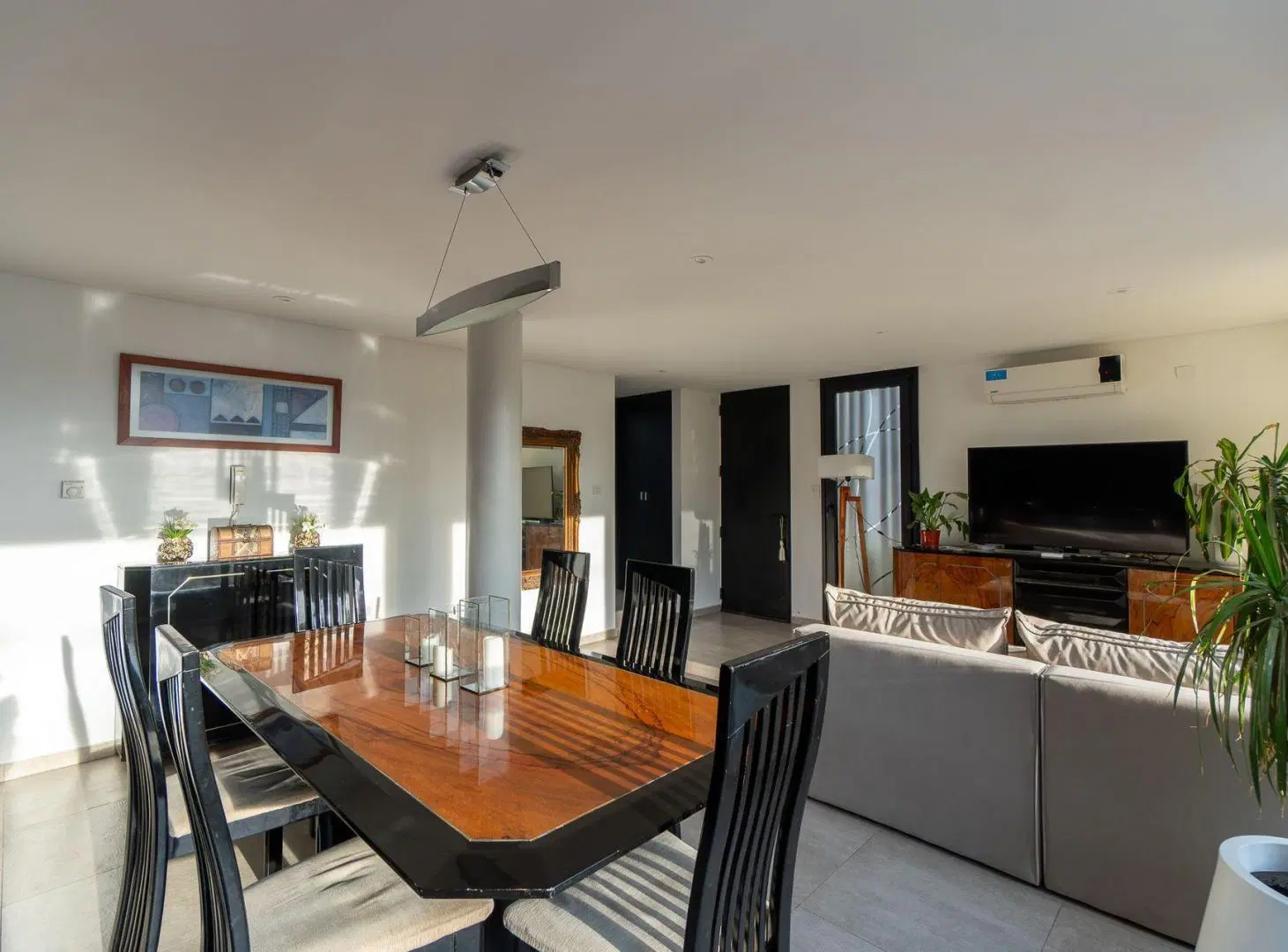Dúplex venta Gonnet. 2 dormitorios, parque cochera 8