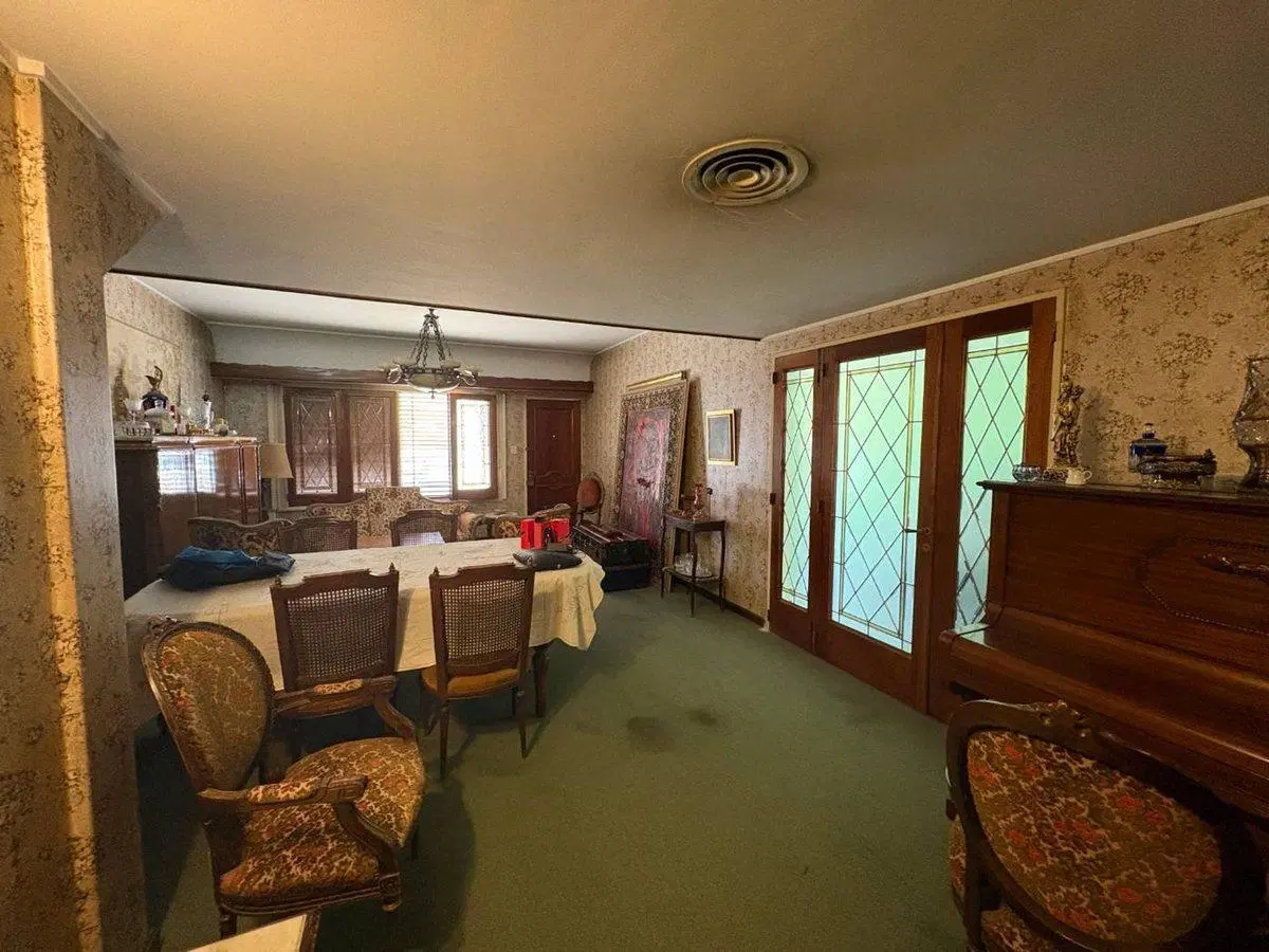 CASA CON GALPON EN VENTA LA PLATA - APTO BANCO 2