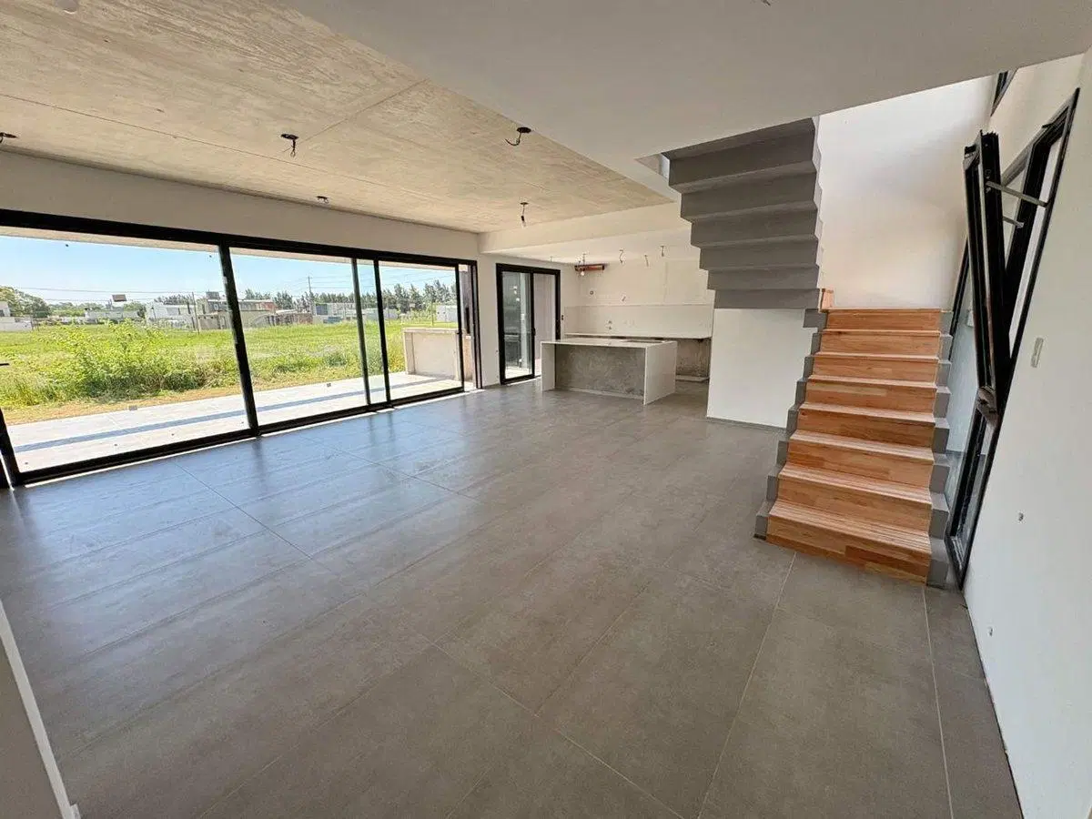 CASA EN VENTA EN GORINA A ESTRENAR 3