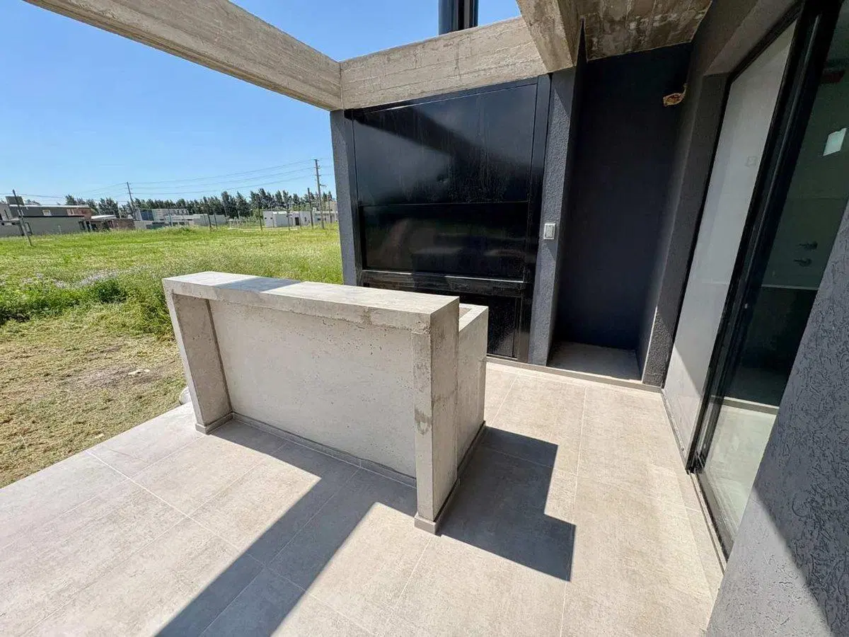 CASA EN VENTA EN GORINA A ESTRENAR 2
