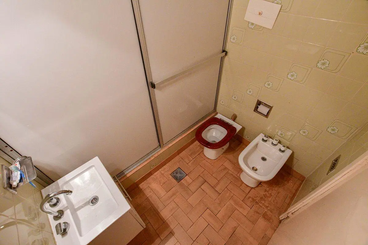 CASA EN VENTA LA PLATA 2 DORMITORIOS 5