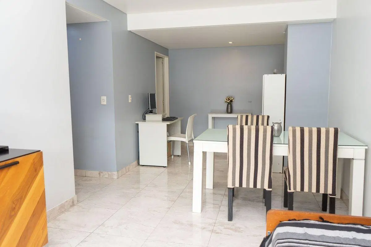 DEPARTAMENTO EN VENTA ALMAGRO PATIO COCHERA 2