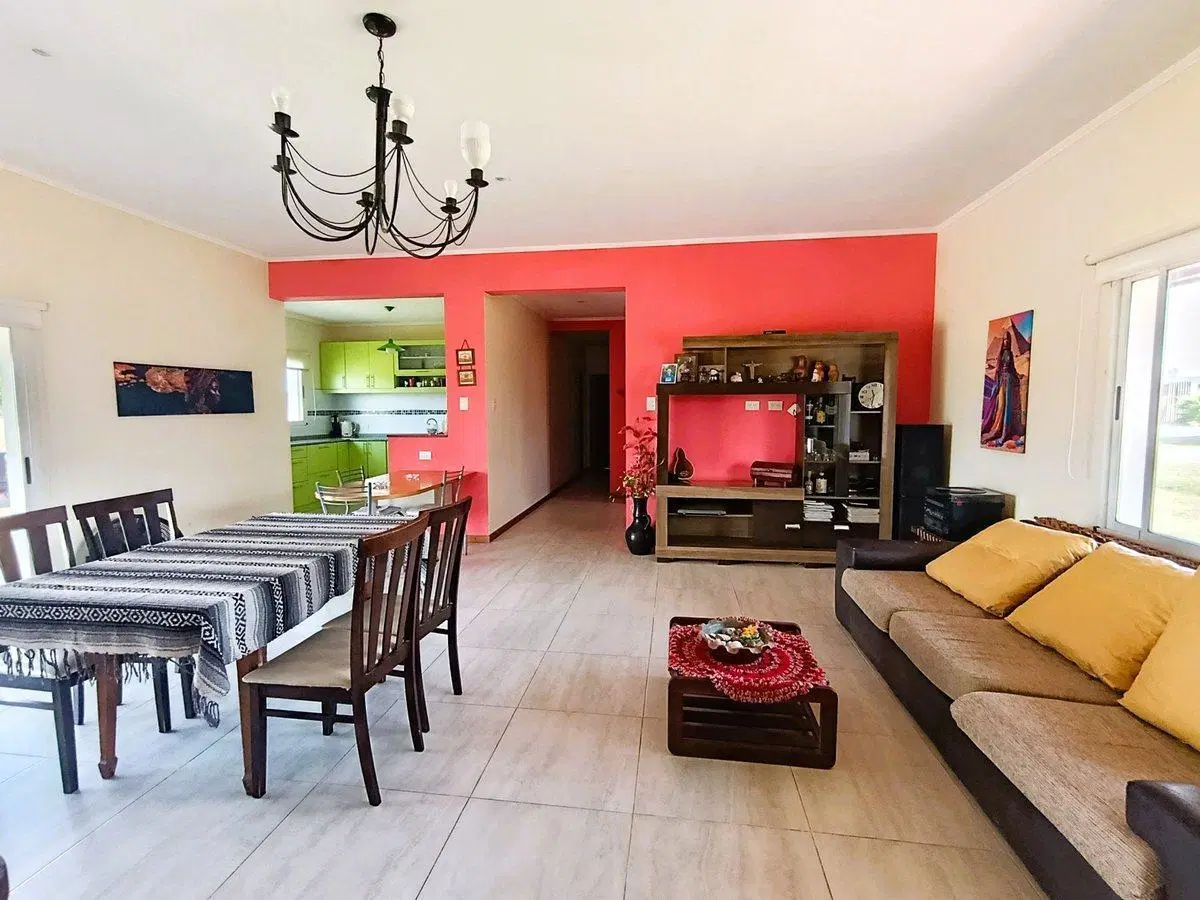 CASA EN VENTA PUERTO CHASCOMUS 3 DORMITORIOS 4