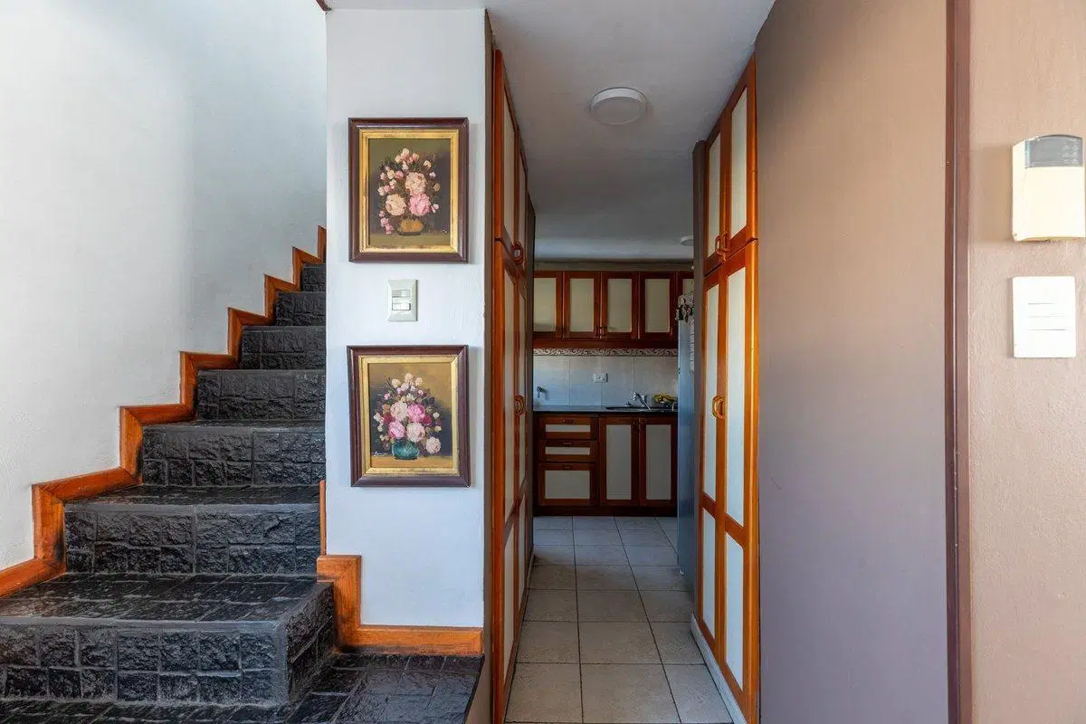 CASA EN VENTA LA PLATA 4 DORMITORIOS PILETA 4