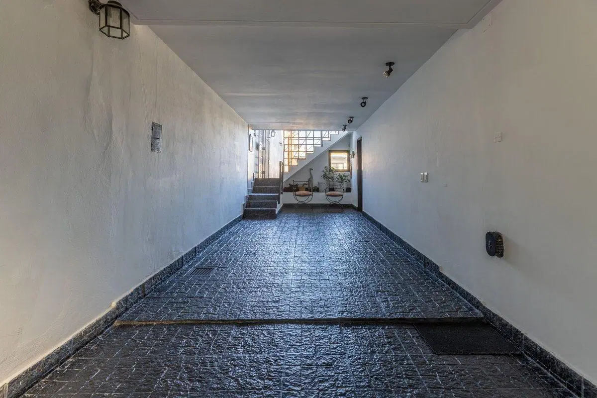 CASA EN VENTA LA PLATA 4 DORMITORIOS PILETA 3