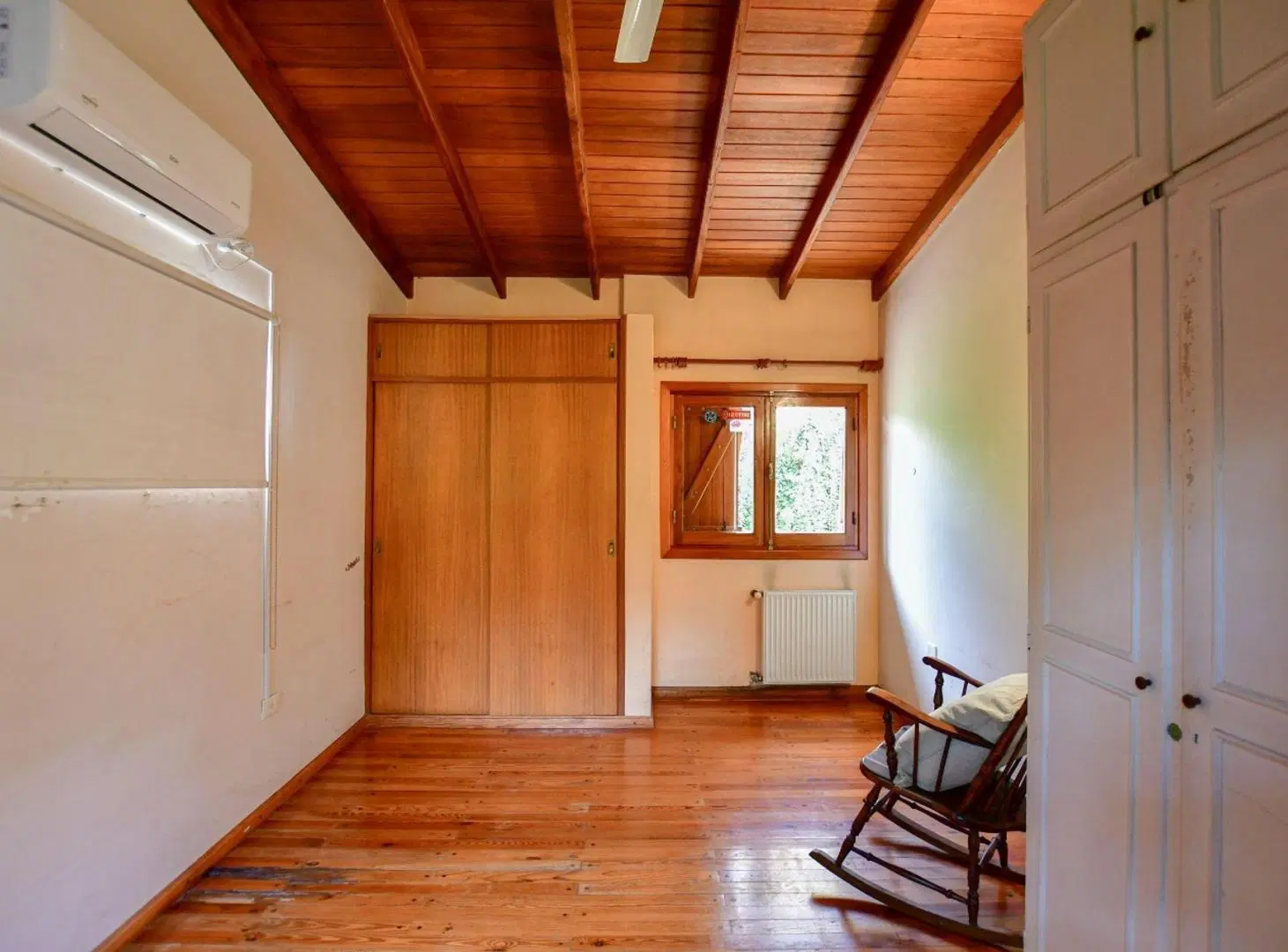 CASA VENTA GONNET LA PLATA QUINCHO 3 DORMITORIOS 5