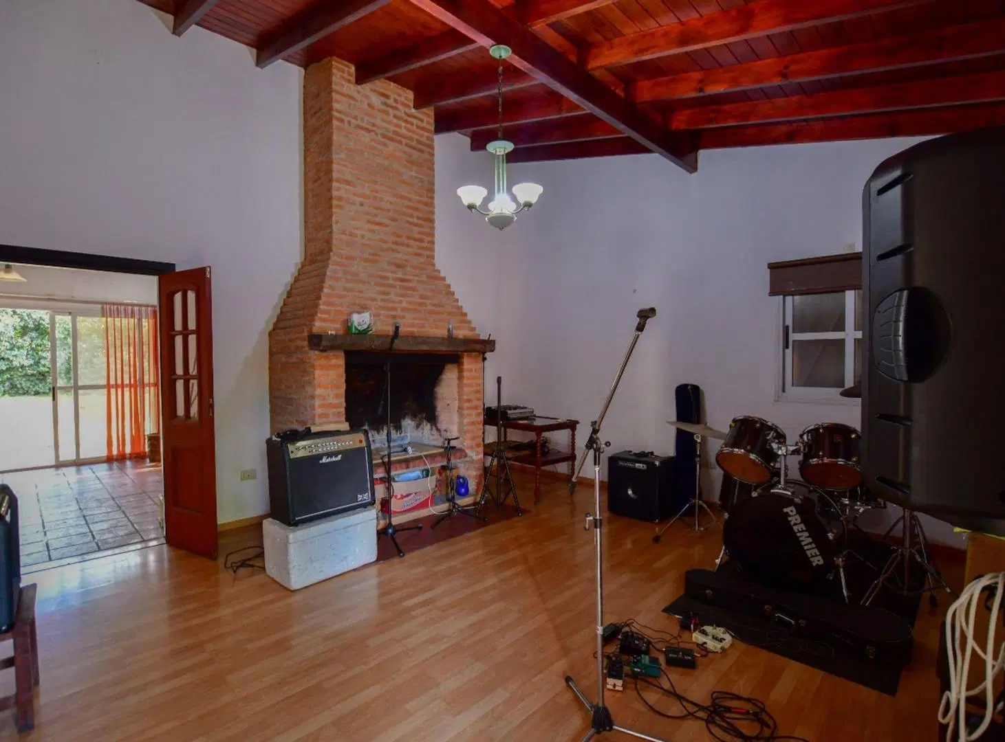 CASA VENTA GONNET LA PLATA QUINCHO 3 DORMITORIOS 4