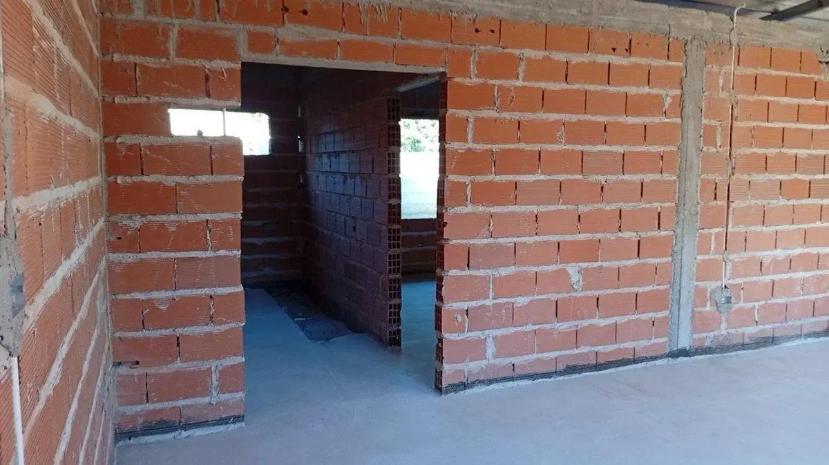 CASA EN VENTA CITY BELL A TERMINAR 2