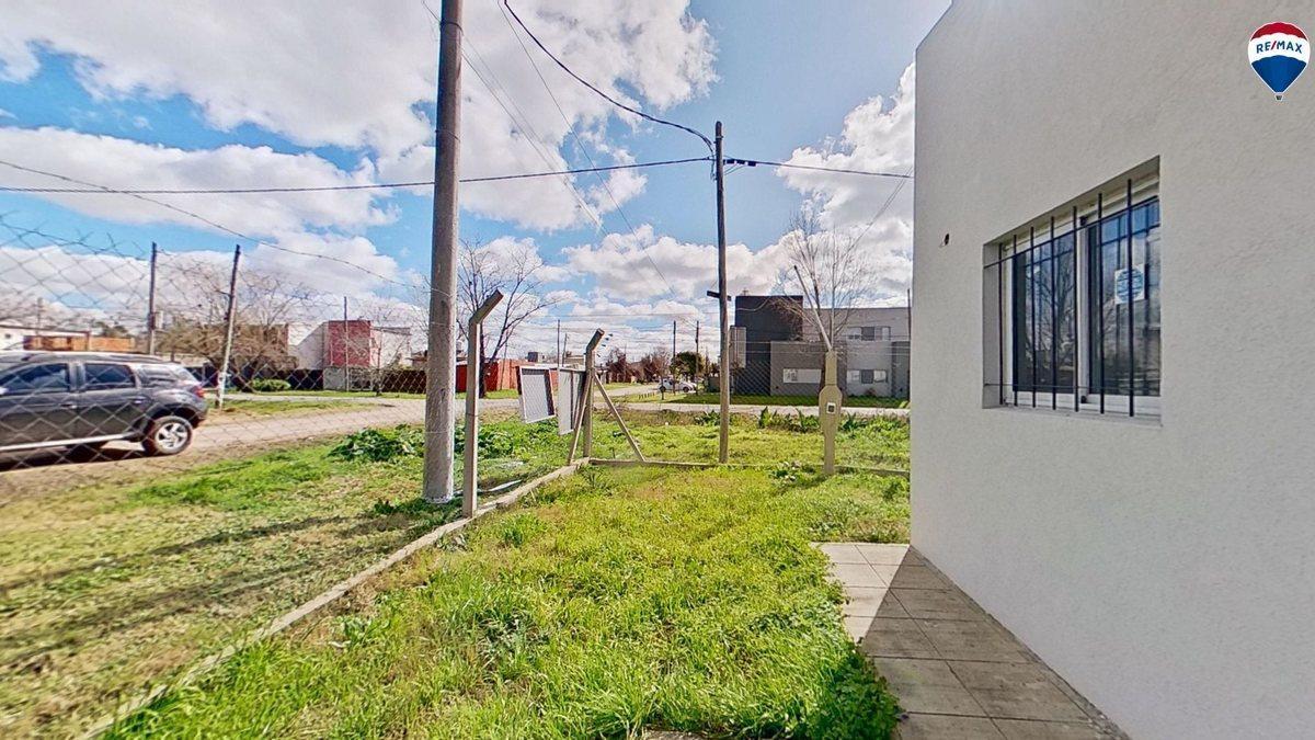 Foto de Casa a la venta Gonnet 2 Dormitorios, imagen 4