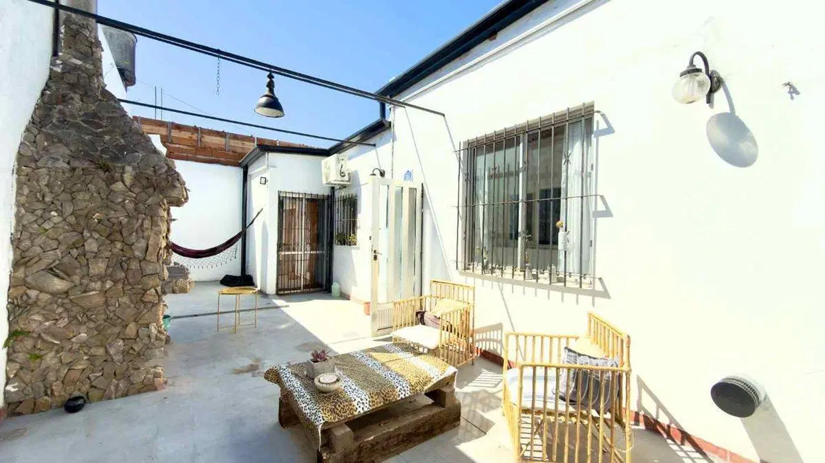 CASA VENTA LA PLATA 2 DORMITORIOS PATIO COCHERA 4
