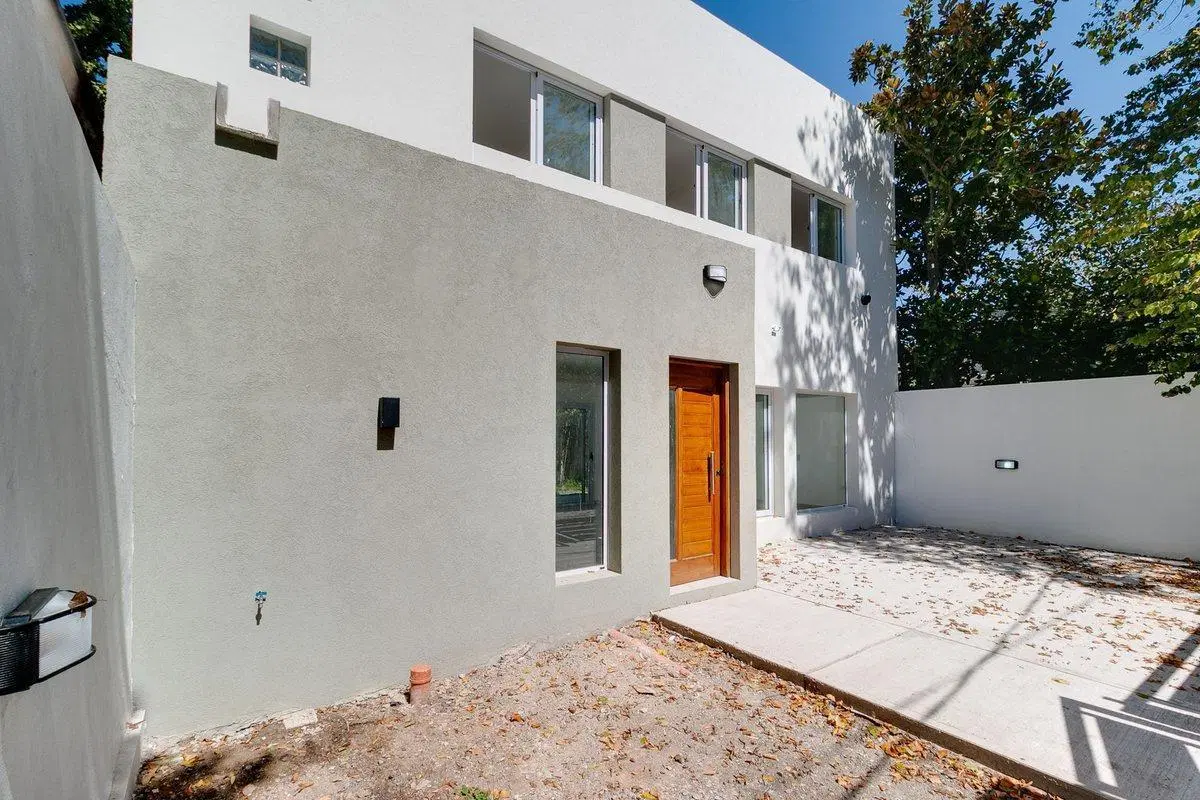 Casa en venta City Bell. 3 dormitorios. A estrenar 3