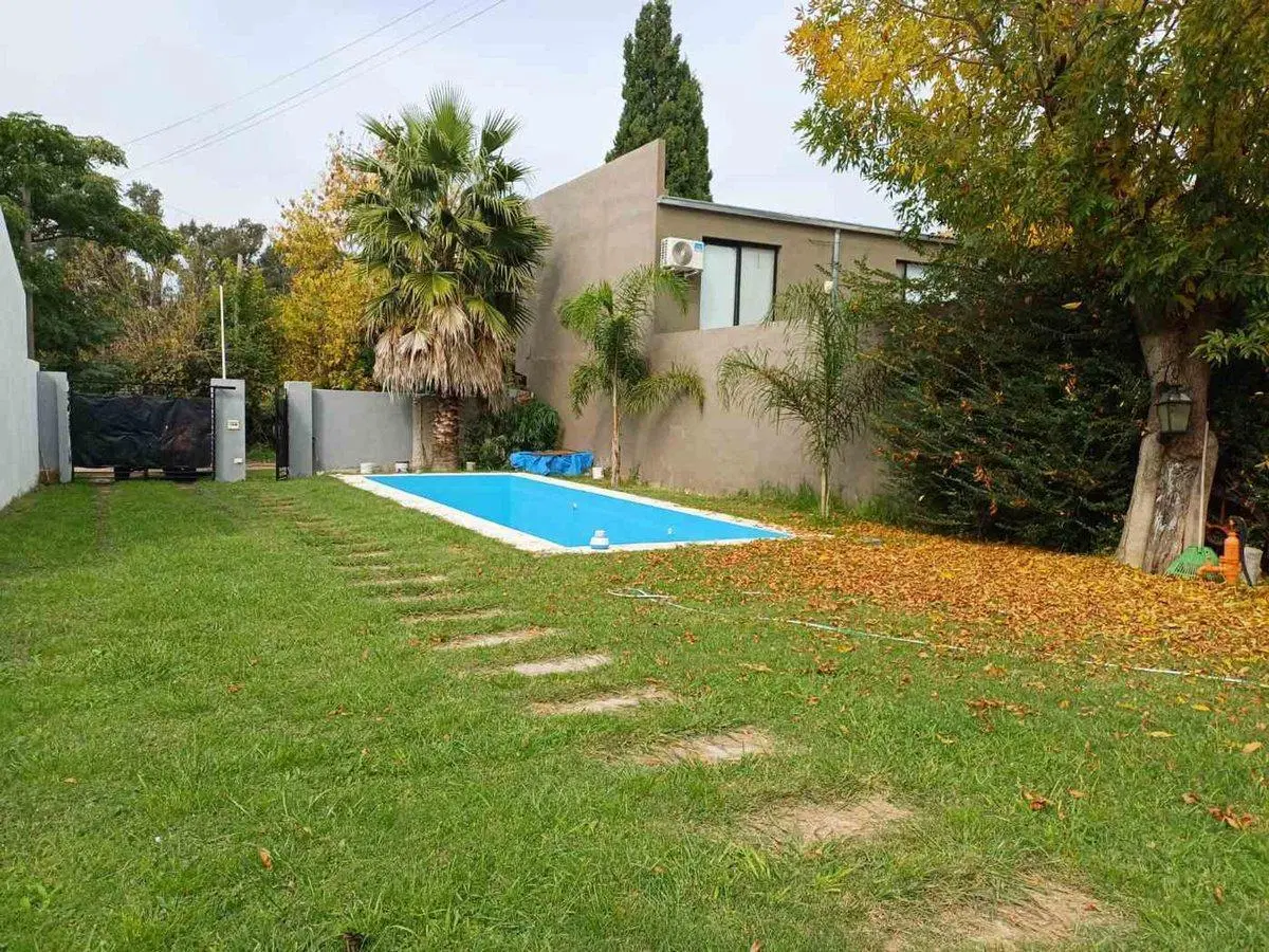 CASA VENTA ARANA CON PILETA 2