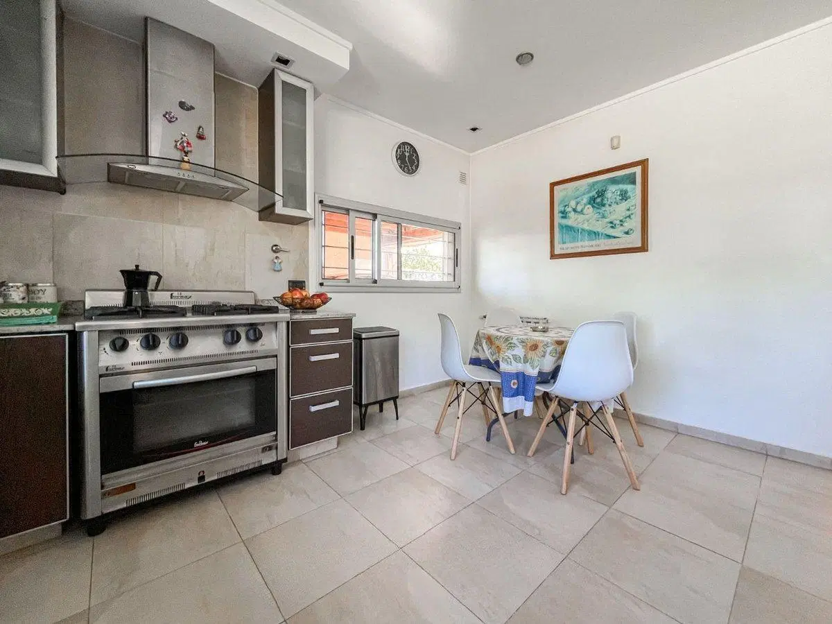 CASA EN VENTA PUNTA LARA 3 DORMITORIOS 5