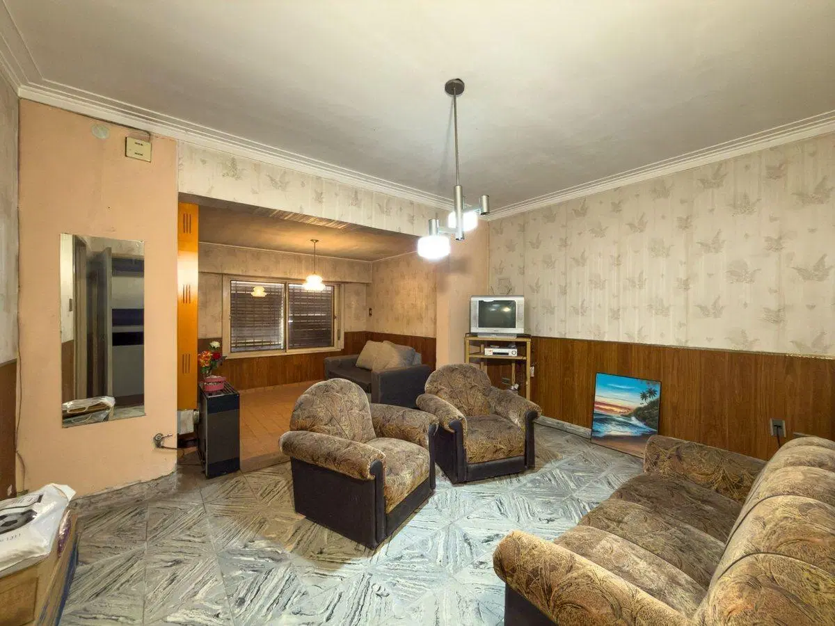 CASA EN VENTA LA PLATA 2 DORMITORIOS 8