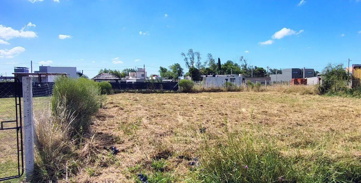 LOTE EN VENTA LA PLATA 3