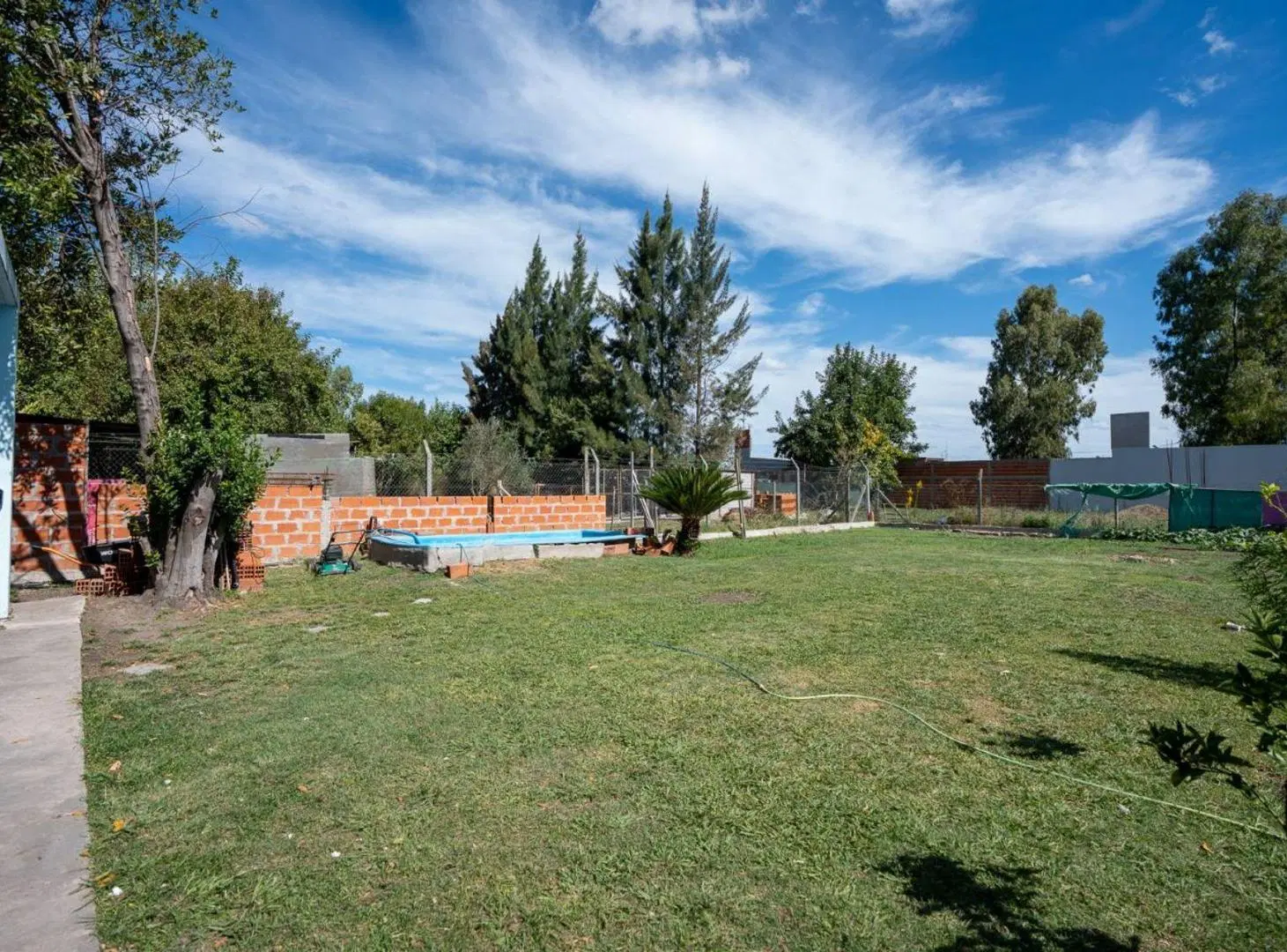 CASA EN VENTA LA PLATA 3 DORMITORIOS 2