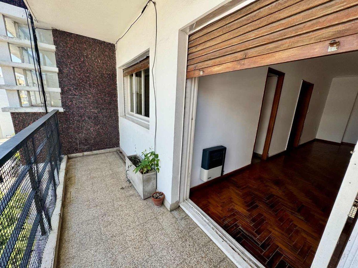 Foto de DEPARTAMENTO VENTA LA PLATA 3 DORMITORIOS BALCON, imagen 2
