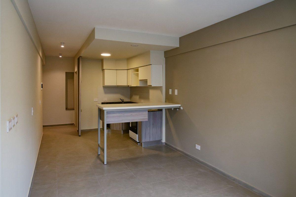Foto de DEPARTAMENTO VENTA ALMAGRO 1 AMBIENTE CON BALCON, imagen 1