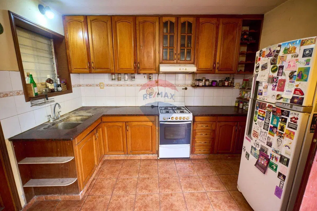 CASA EN VENTA VARELA 4 DORMITORIOS QUINCHO PILETA 3