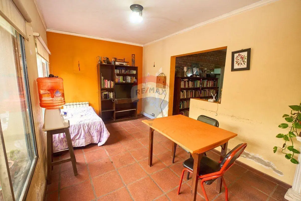 CASA EN VENTA VARELA 4 DORMITORIOS QUINCHO PILETA 8