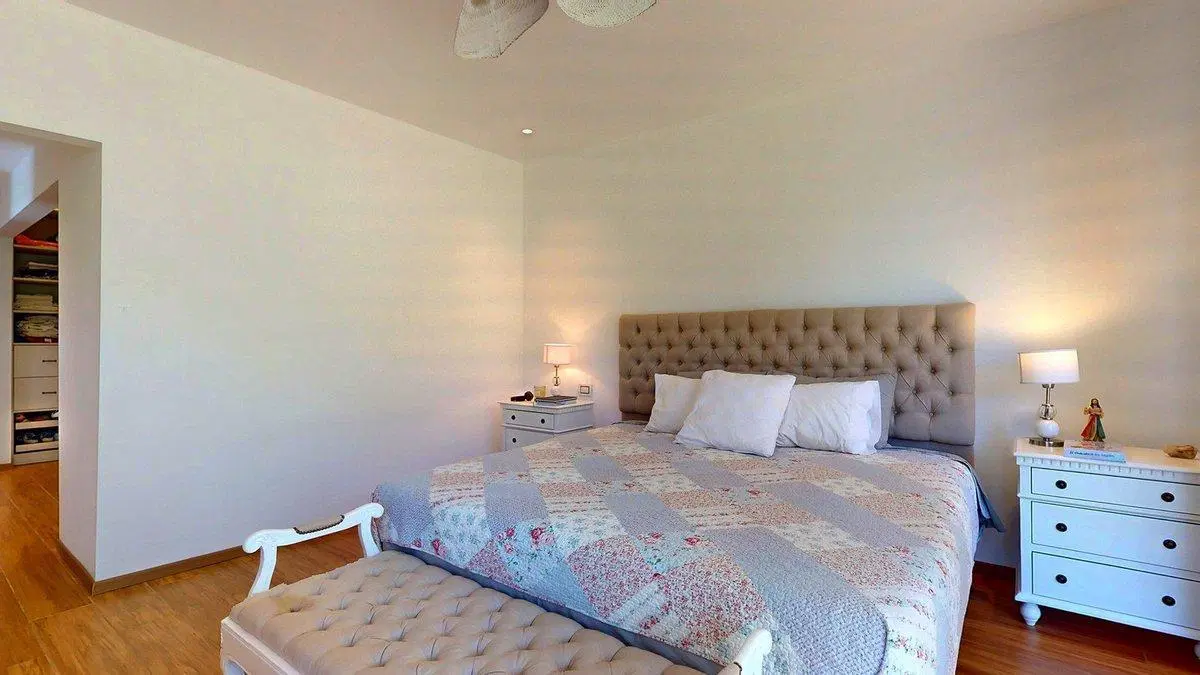 CASA EN VENTA CAMPO DE ROCA 1 CON 5 DORMITORIOS 5