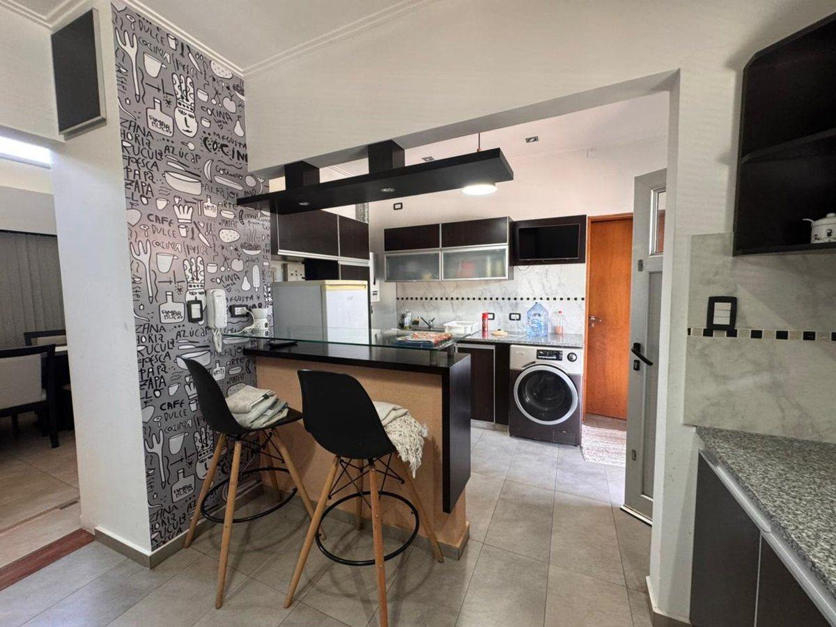 Foto de CASA EN ALQUILER BERISSO 3 DORMITORIOS PILETA, imagen 5