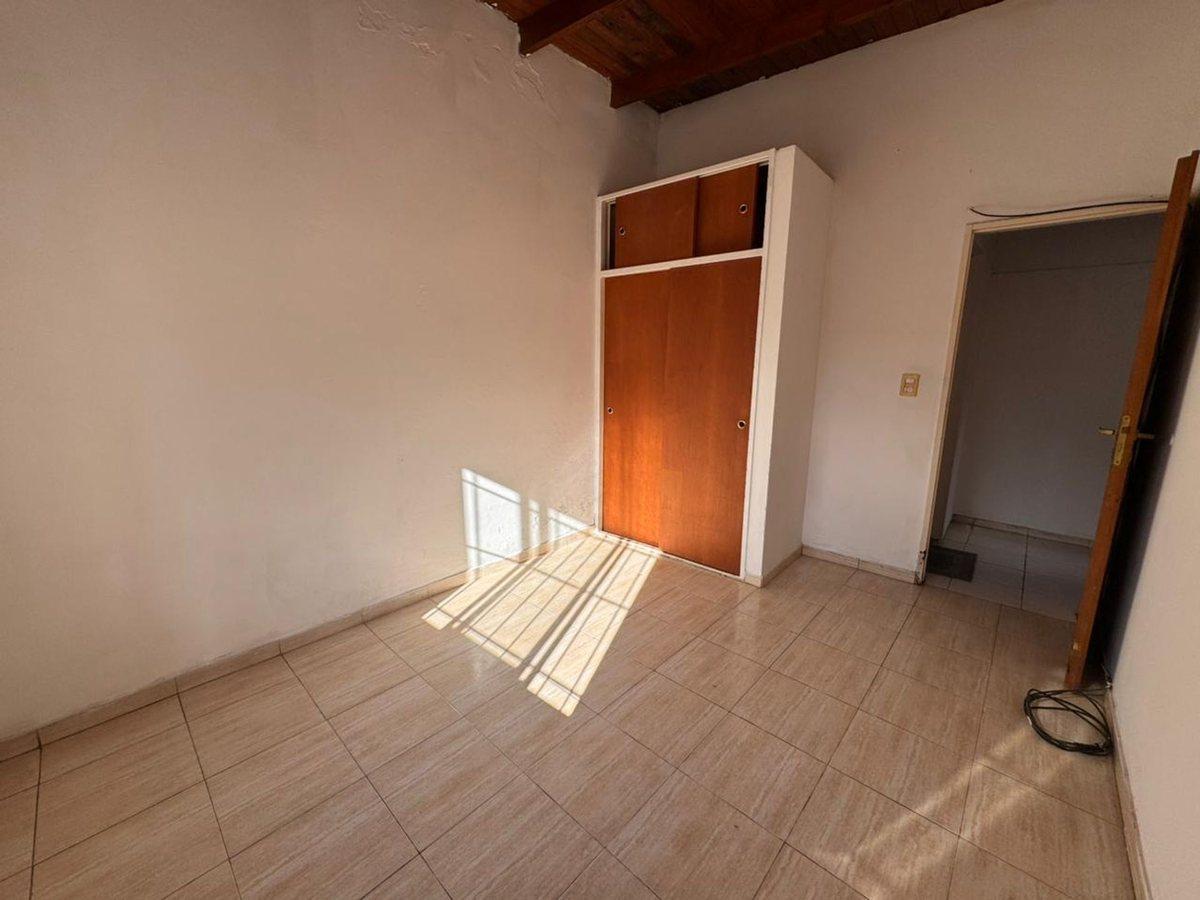 Foto de DEPARTAMENTO VENTA BERISSO 1 DORMITORIO 2 PATIOS, imagen 3