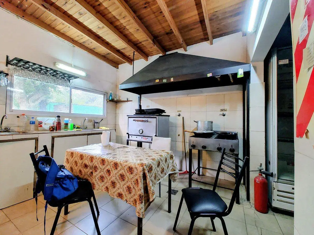 SALON DE EVENTOS EN VENTA MANUEL B. GONNET 5