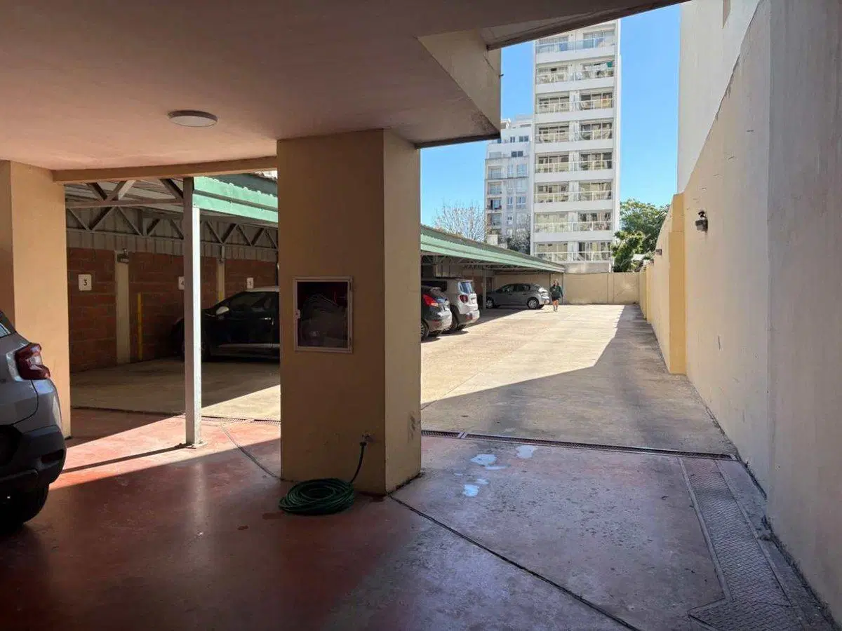 DEPARTAMENTO VENTA LA PLATA 2 DORMITORIOS COCHERA 5