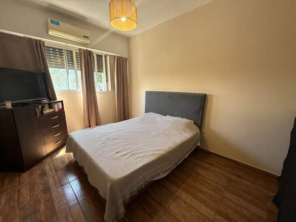 PH EN VENTA 5 AMBIENTES  C/QUINCHO POMPEYA 8