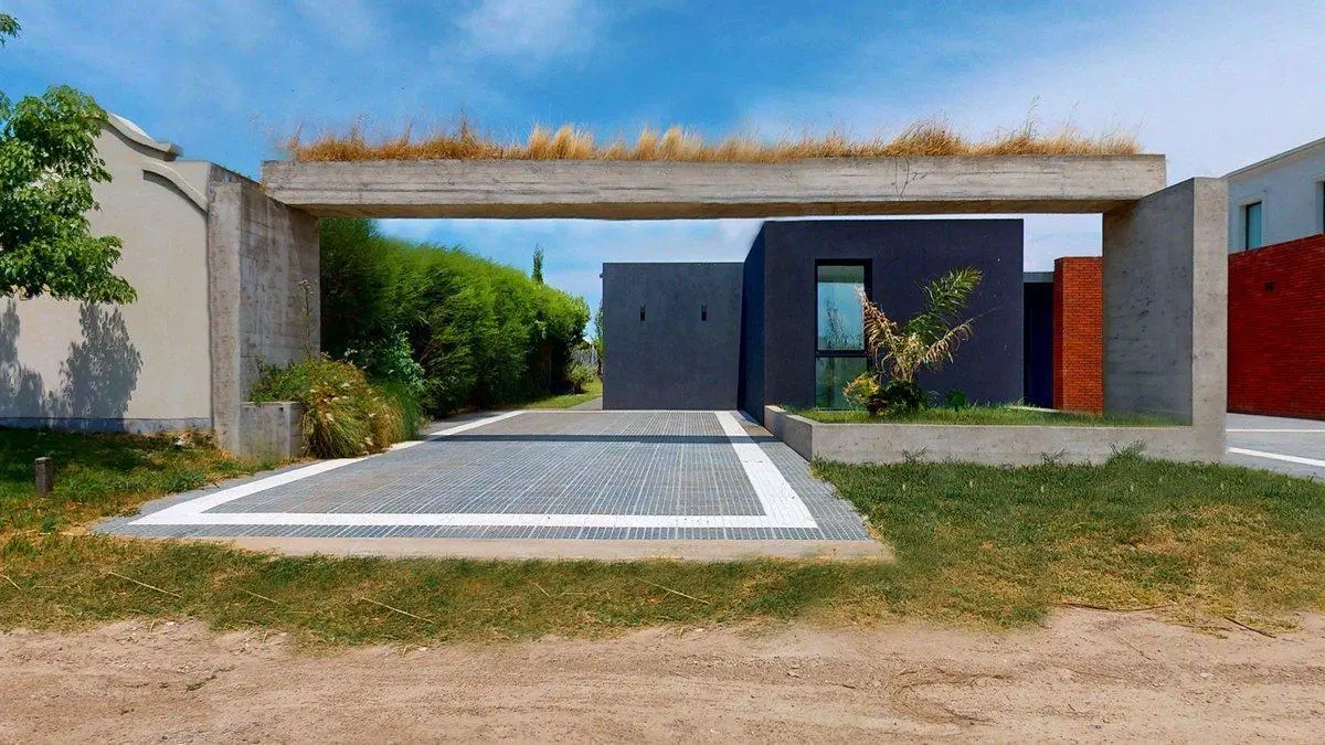 CASA EN VENTA EL QUIMILAR 3 DORMITORIOS PARQUE 8