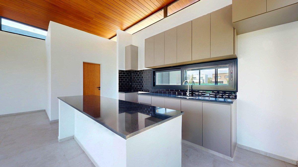 Foto de CASA EN VENTA EL QUIMILAR 3 DORMITORIOS PARQUE, imagen 4