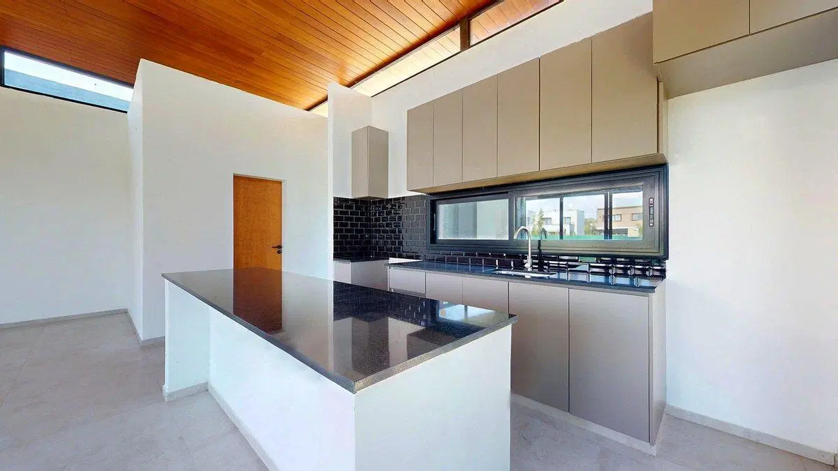 CASA EN VENTA EL QUIMILAR 3 DORMITORIOS PARQUE 2