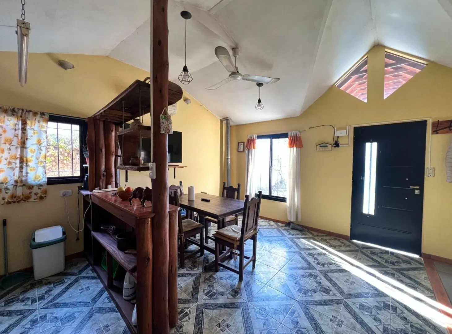 CASA EN VENTA VILLA ELISA 1 DORMITORIO QUINCHO 5