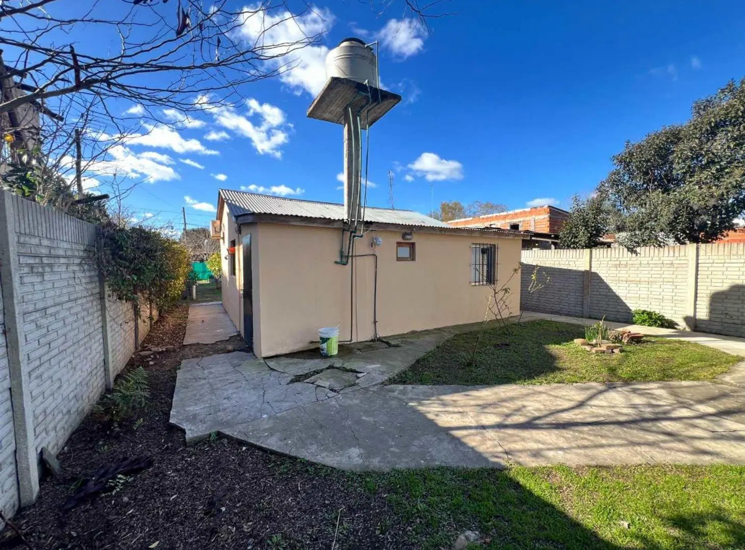 CASA EN VENTA VILLA ELISA 1 DORMITORIO QUINCHO 8