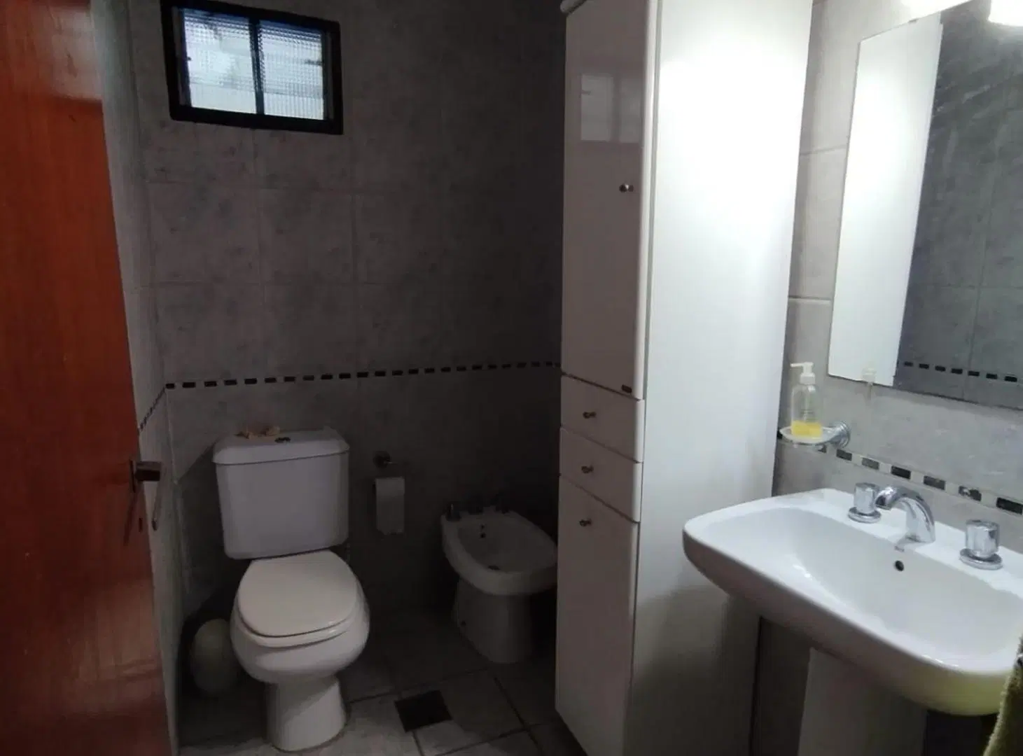 DUPLEX EN  VENTA - LA PLATA PATIO PILETA COCHERA 8
