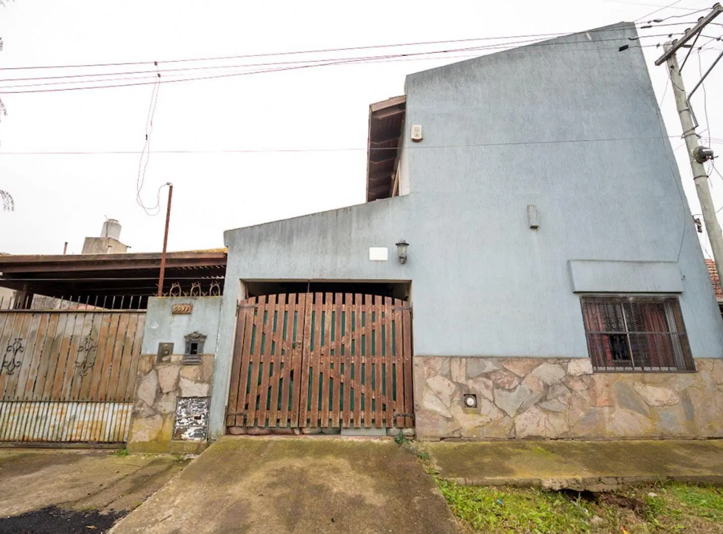 CASA EN VENTA CITY BELL 2/3 DORMITORIOS 8