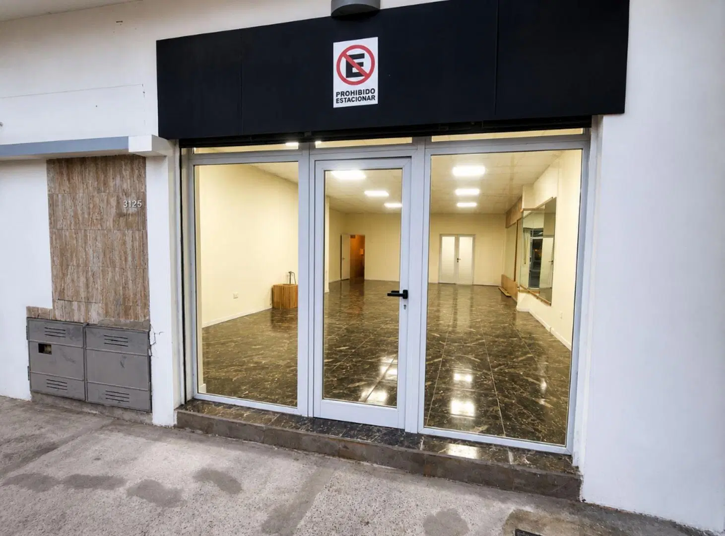 LOCAL COMERCIAL EN ALQUILER EN LOS HORNOS LA PLATA 4