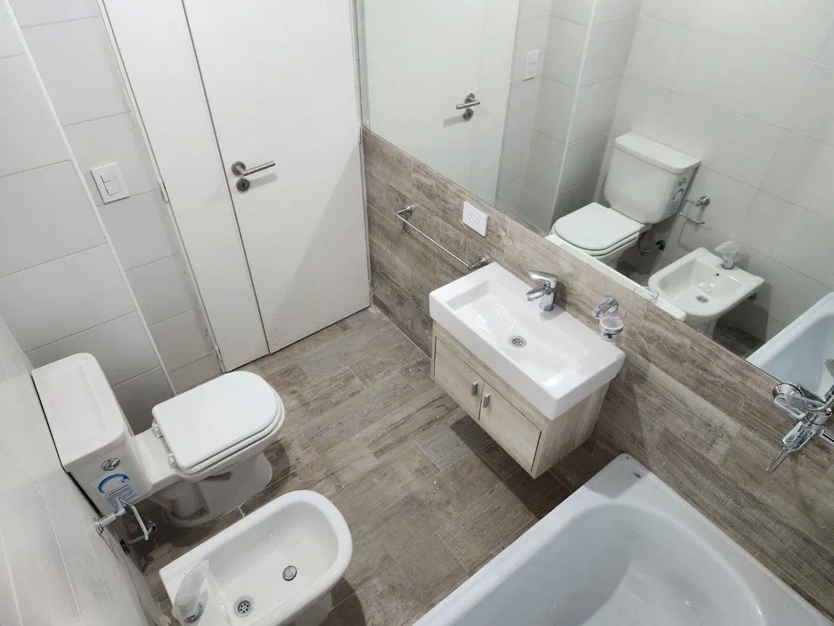 DEPARTAMENTO EN VENTA ALMAGRO 1 1/2 AMBIENTES 8
