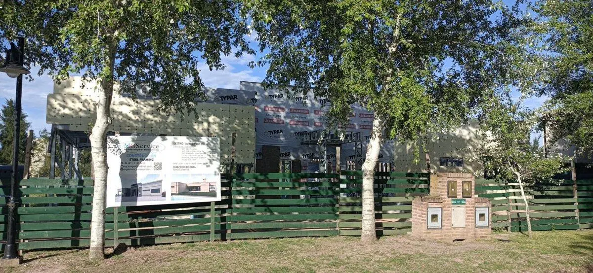 LOTE EN VENTA HARAS DEL SUR III ESCRITURADO 2000m 8